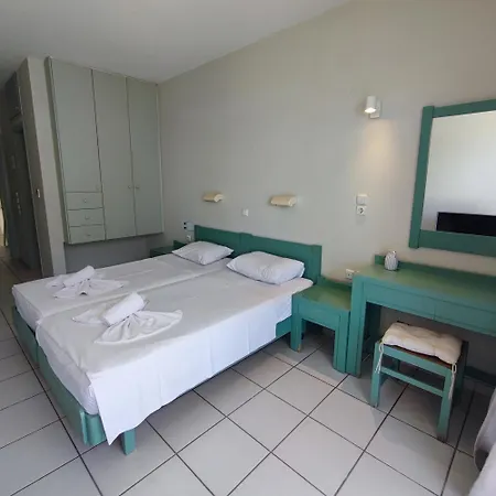 Ostria Aparthotel 2*